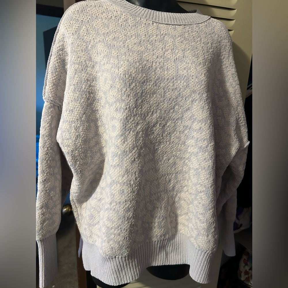 Abercrombie and Finch cheetah print sweater